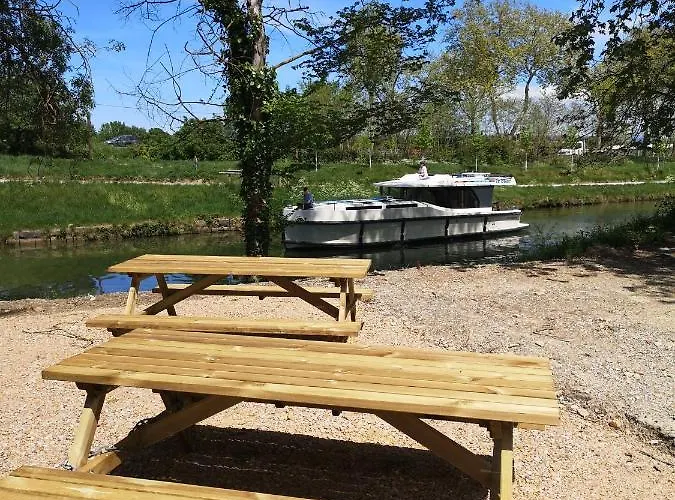 Le Moulin Du Vivier 3*